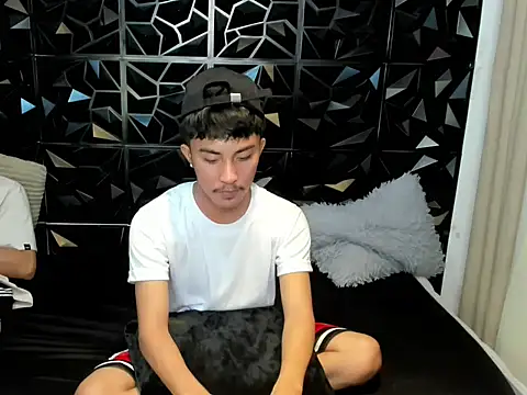 Urloverhardcock online show from April 20, 6:31 pm