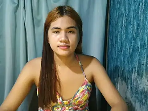 Snapshot of Rema_thebigcock chatting on July 3, 12:17 am Rema thebigcock online show from July 3, 12:17 am
