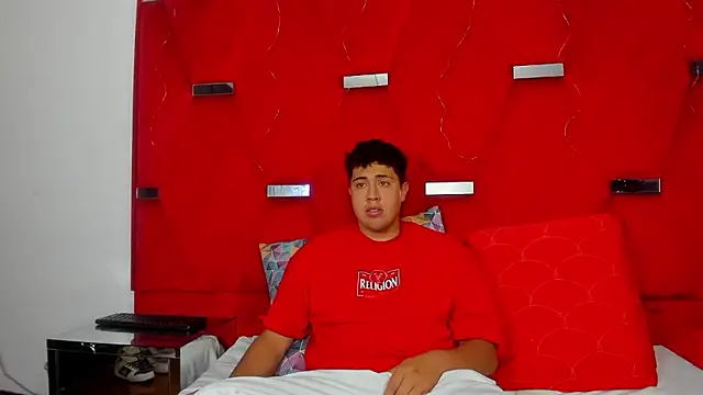 Emmaanddarling online show from January 17, 2:33 pm