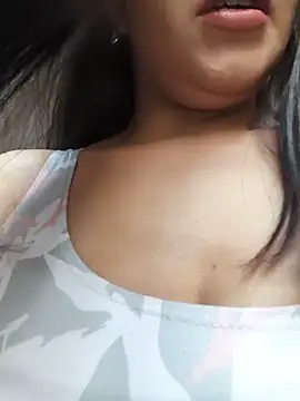 Snapshot of ALEJA__22 chatting on June 4, 12:11 pm ALEJA 22 online show from June 4, 12:11 pm