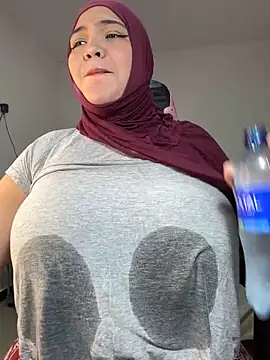 sweetmuslim01 online show from January 22, 1:31 am