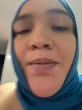 sweetmuslim01 online show from February 24, 2:40 am