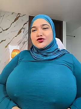 Snapshot of sweetmuslim01 chatting on July 17, 9:52 pm sweetmuslim01 online show from July 17, 9:52 pm