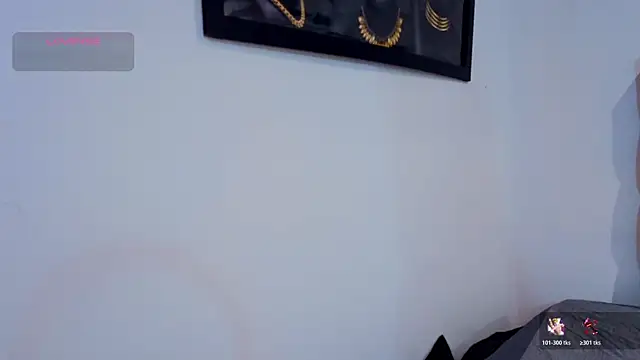 Un Sluttyy online show from March 27, 10:59 am