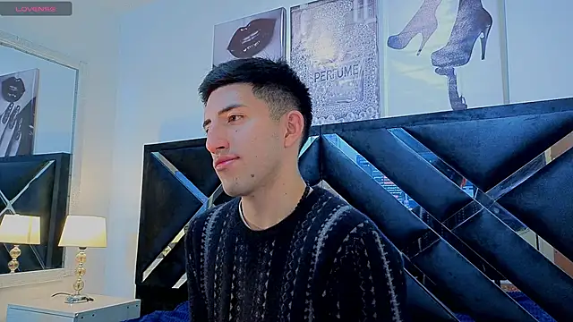 Un Sluttyy online show from April 21, 11:27 am