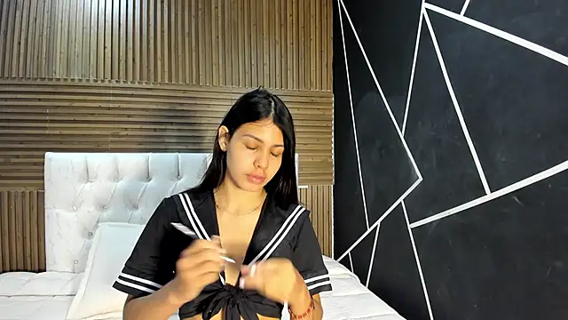 ZarinaWynne online show from March 29, 1:00 pm