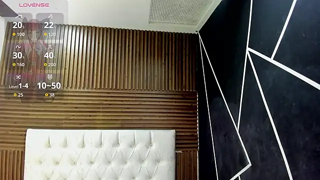 ZarinaWynne online show from April 10, 1:16 pm