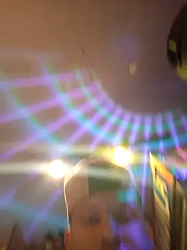 themorenofit08 online show from April 27, 1:03 am