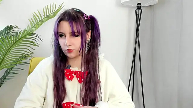 Snapshot of KishaRowsey chatting on November 7, 6:46 am KishaRowsey online show from November 7, 6:46 am