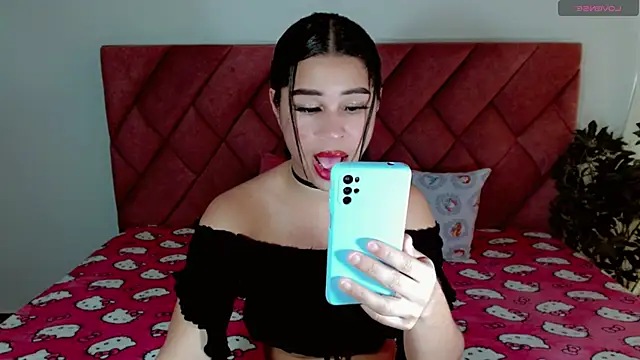 celyne2006 online show from November 10, 7:46 pm