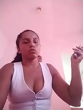 Snapshot of _Lizeth_ chatting on May 1, 4:11 pm Lizeth online show from May 1, 4:11 pm
