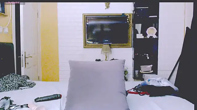  bade tasci  online show from November 14, 9:57 pm