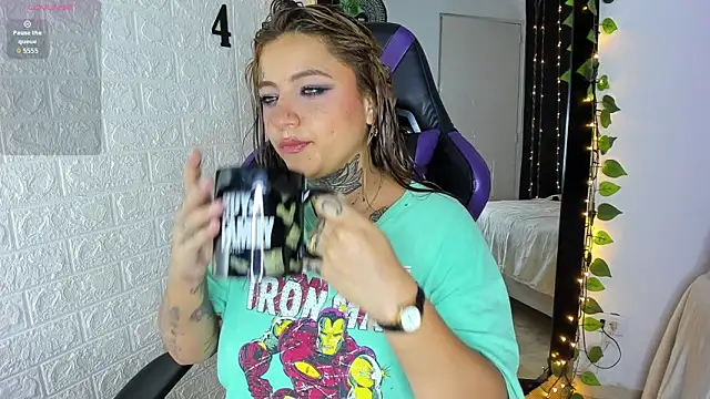 catherine monroe online show from December 20, 8:49 pm