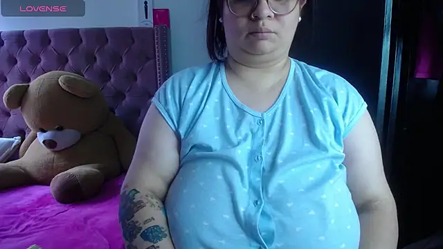 kattybbwbigboobs  online show from June 17, 8:21 pm