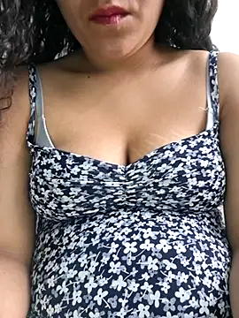 Blackgiirll online show from November 10, 5:23 pm