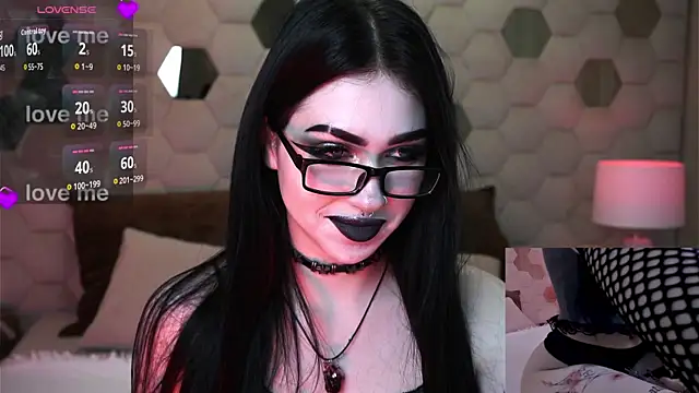 FetishForCassie online show from December 17, 11:11 pm