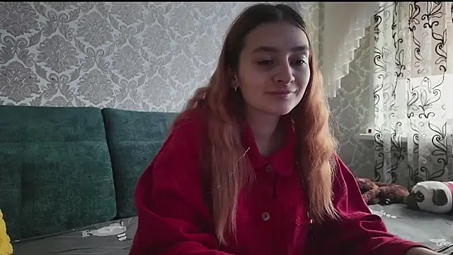 SweetLiaison online show from December 17, 6:41 am