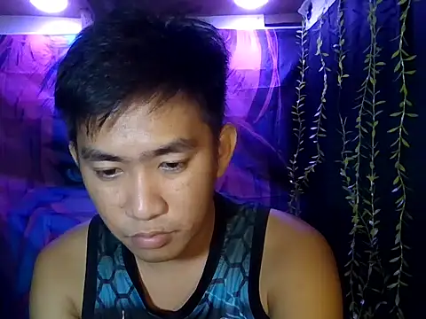 Snapshot of denzkylexx chatting on December 1, 8:36 pm denzkylexx online show from December 1, 8:36 pm