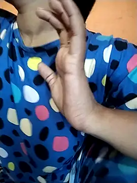 Sexy Divya   online show from April 7, 12:55 am