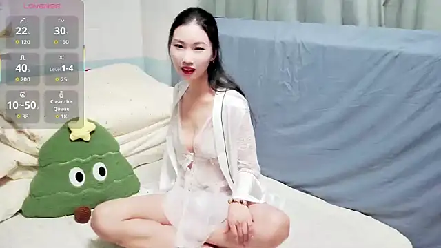 Snapshot of QIQIZHAO-2025 chatting on November 26, 1:12 pm QIQIZHAO-2025 online show from November 26, 1:12 pm