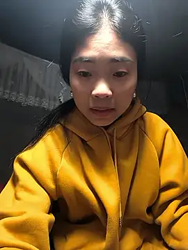 Lynly k2 online show from January 11, 1:10 am