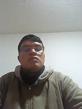 Logan Chloe online show from December 3, 11:41 am