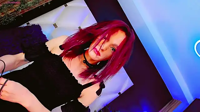 AnnaRouseQueen online show from April 21, 7:50 pm