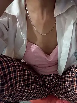 Lynn-122 online show from April 3, 2:26 pm