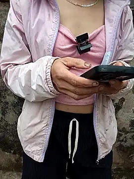 Lynn-122 online show from April 18, 10:30 am