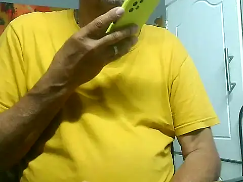 dirtysluttyfist online show from November 28, 3:47 pm