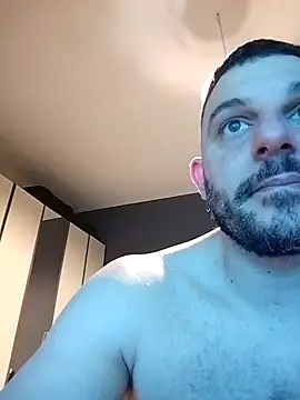 yourgentleman88 online show from November 23, 9:03 pm