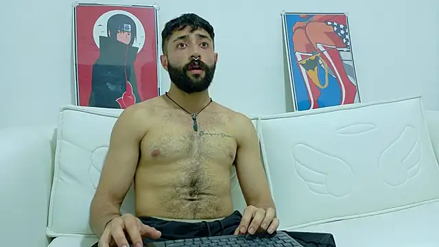 Snapshot of YEYO_VERS chatting on November 12, 10:41 pm YEYO VERS online show from November 12, 10:41 pm