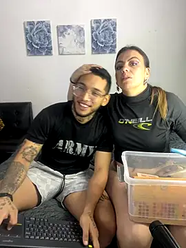 ariannawil online show from November 25, 12:10 am