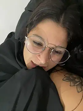 amazonaa9 online show from April 23, 4:46 am