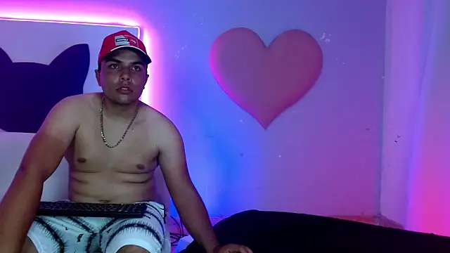 Snapshot of Insane_couplee_ chatting on November 8, 4:23 am Insane couplee online show from November 8, 4:23 am