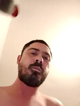 Snapshot of WeakDegree76 chatting on December 4, 3:54 pm WeakDegree76 online show from December 4, 3:54 pm