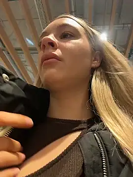 SashaCatt online show from April 18, 8:51 am