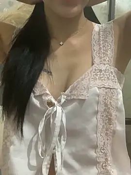 Tiny-122 online show from November 26, 4:35 am