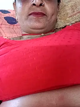 Snapshot of Quin_love143 chatting on February 7, 9:35 am Quin love143 online show from February 7, 9:35 am