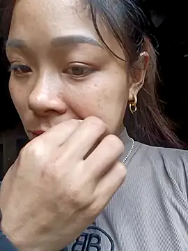 Lyla john online show from February 5, 5:12 am