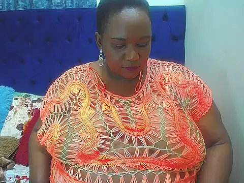 BMWWWXXX online show from November 13, 8:13 am