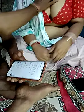 Snapshot of Pinkcolour chatting on April 9, 6:02 pm Pinkcolour online show from April 9, 6:02 pm