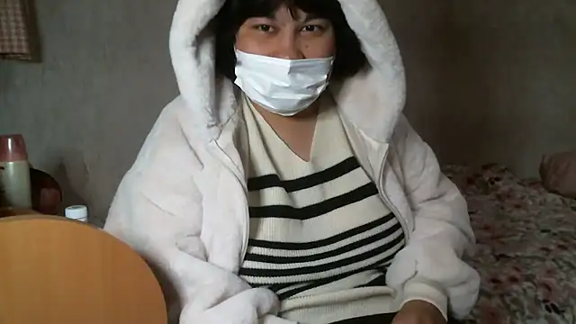 ao 0012 online show from November 9, 11:30 am