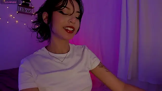 Tamara Aluna  online show from January 14, 10:14 pm