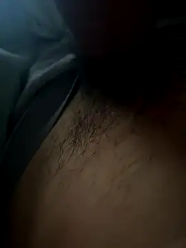 groschibre40100 online show from December 14, 8:46 pm