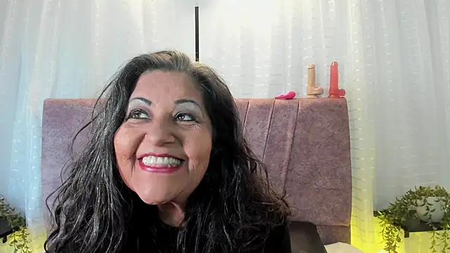 Victoriaa Anderson online show from March 13, 2:12 pm