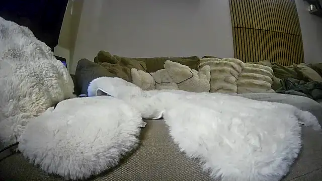 Snapshot of lorenarowena chatting on March 4, 11:55 pm lorenarowena online show from March 4, 11:55 pm