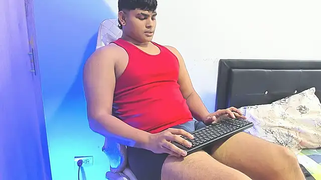 james smithx online show from November 14, 9:46 pm