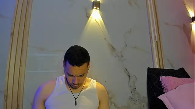 Aron and molly online show from February 5, 11:59 am