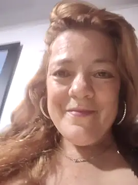 karlaanqui1 online show from April 3, 11:36 pm